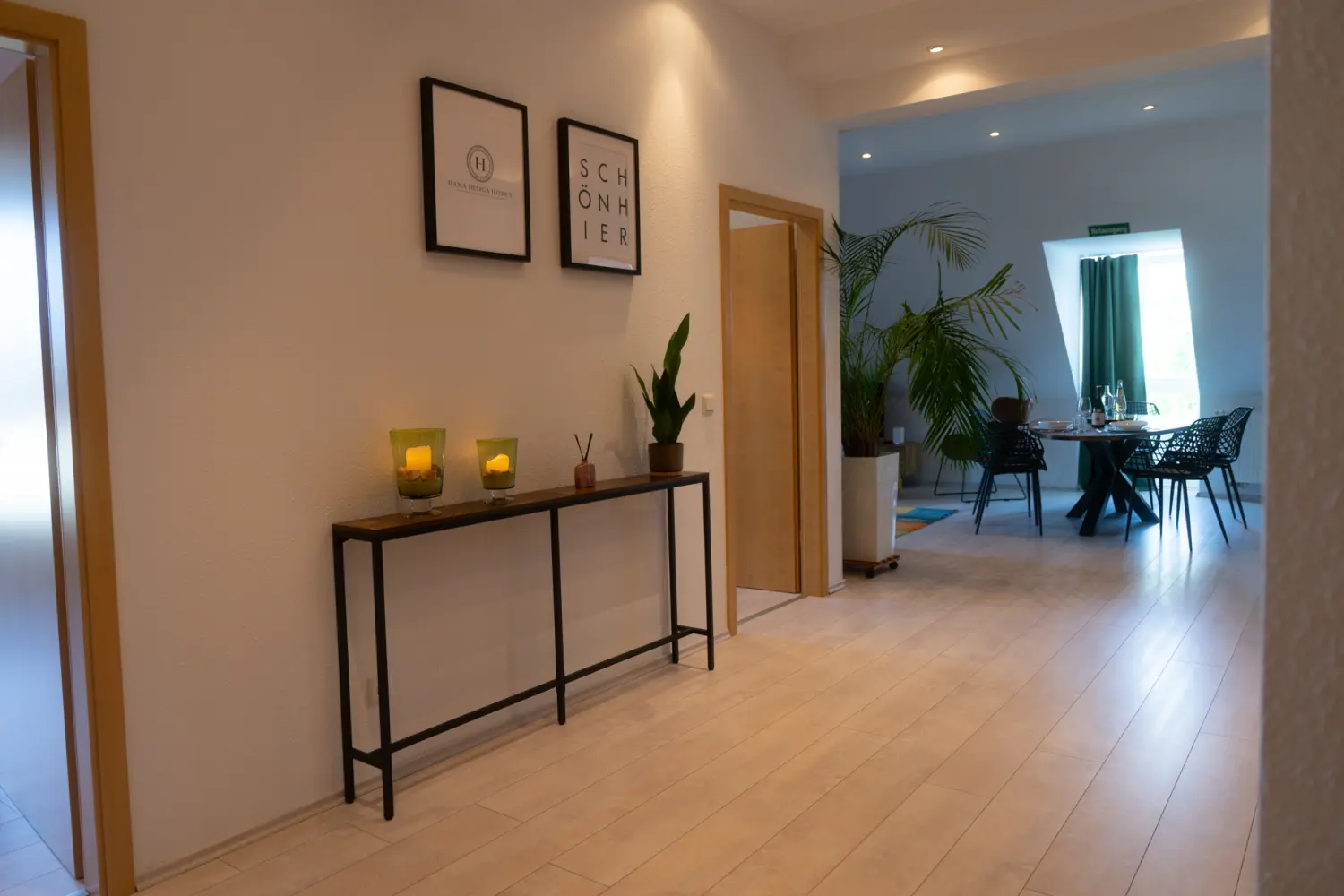 HAMA Design Homes - Ferienwohnung - Haus innen
