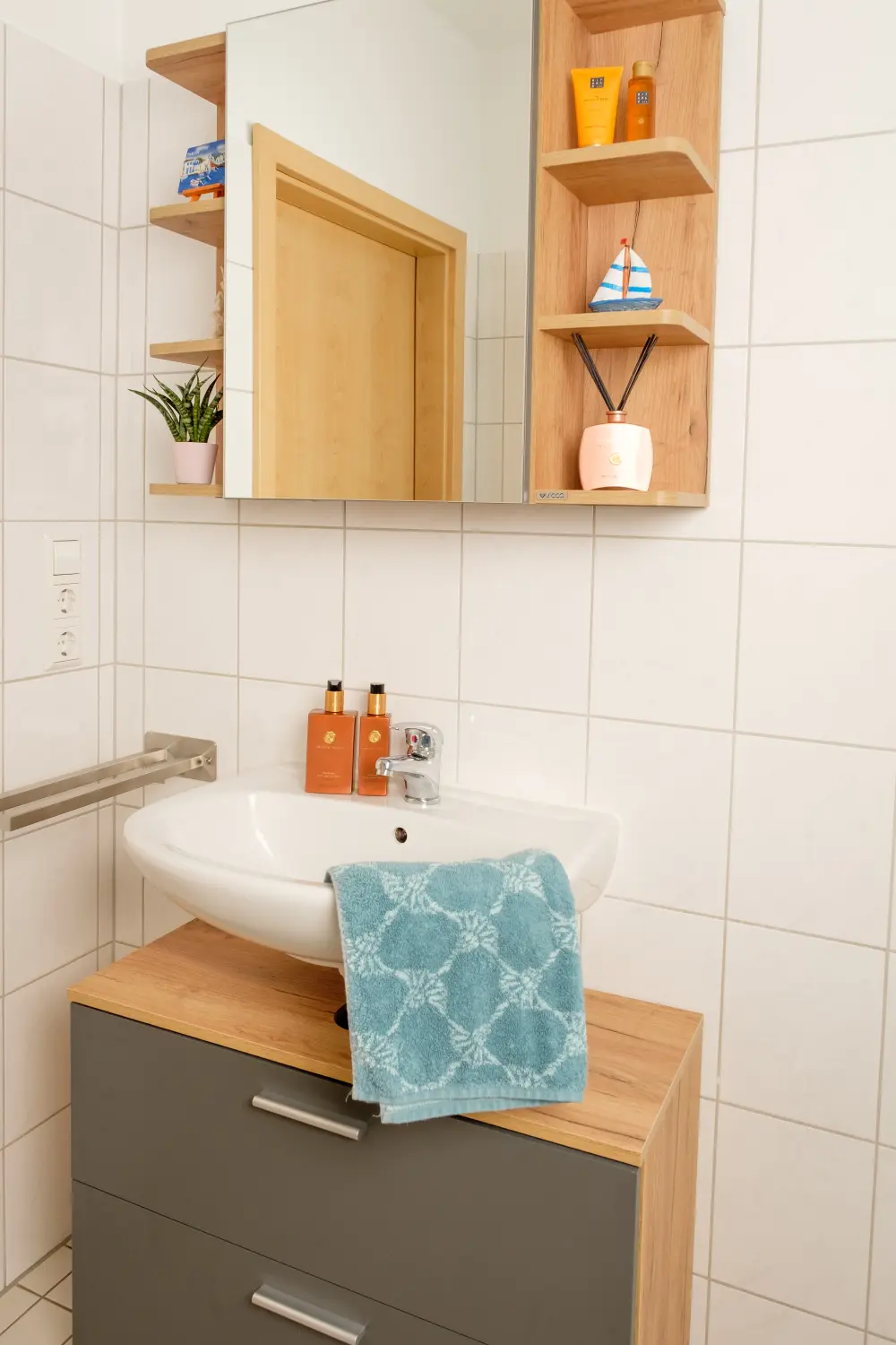 HAMA Design Homes - Ferienwohnung - Lippstadt Ferienwohnung Badezimmer