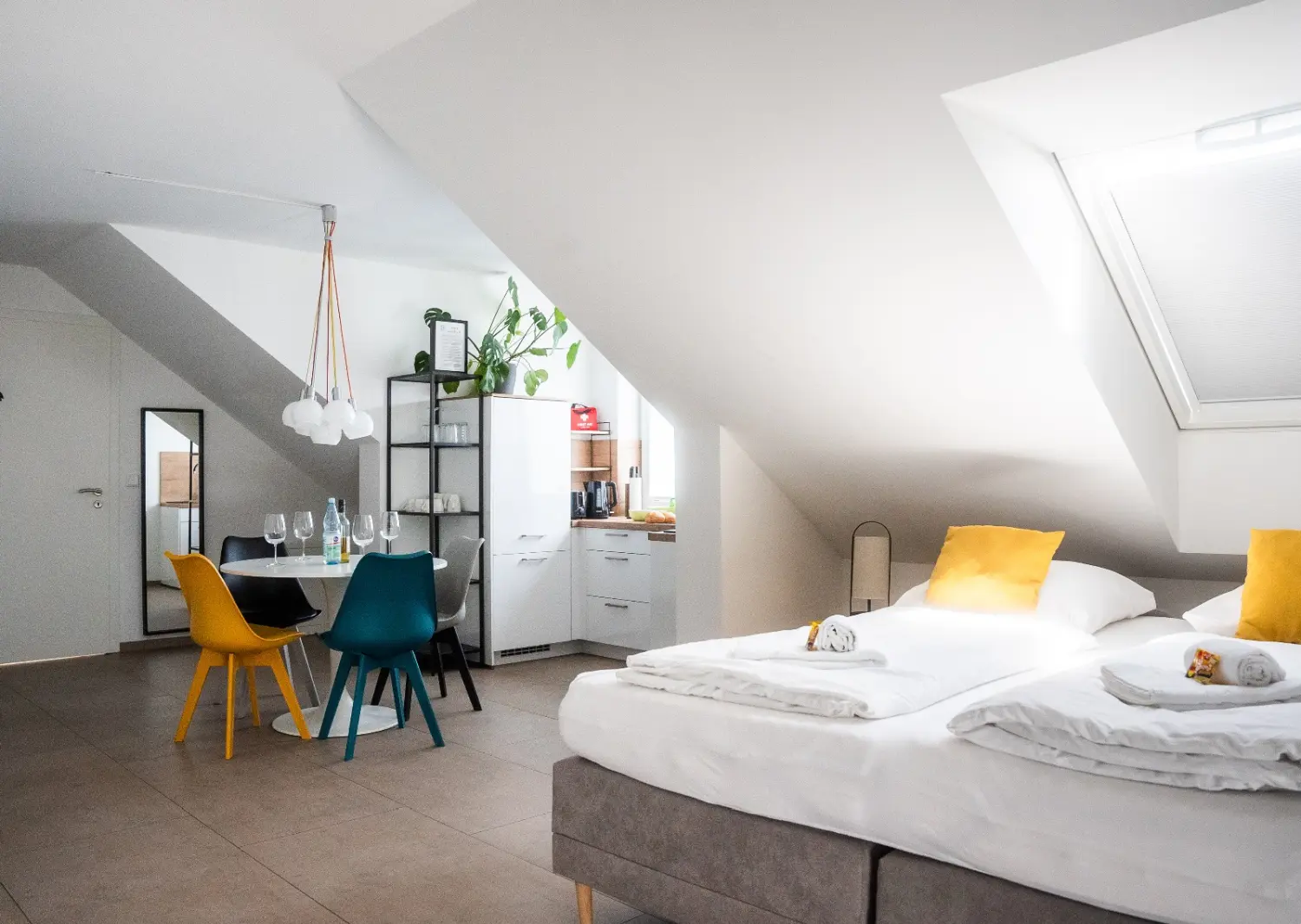 HAMA Design Homes - Ferienwohnung - PaderLounge - PaderHimmel - HAMA Design Homes - Schlafzimmer