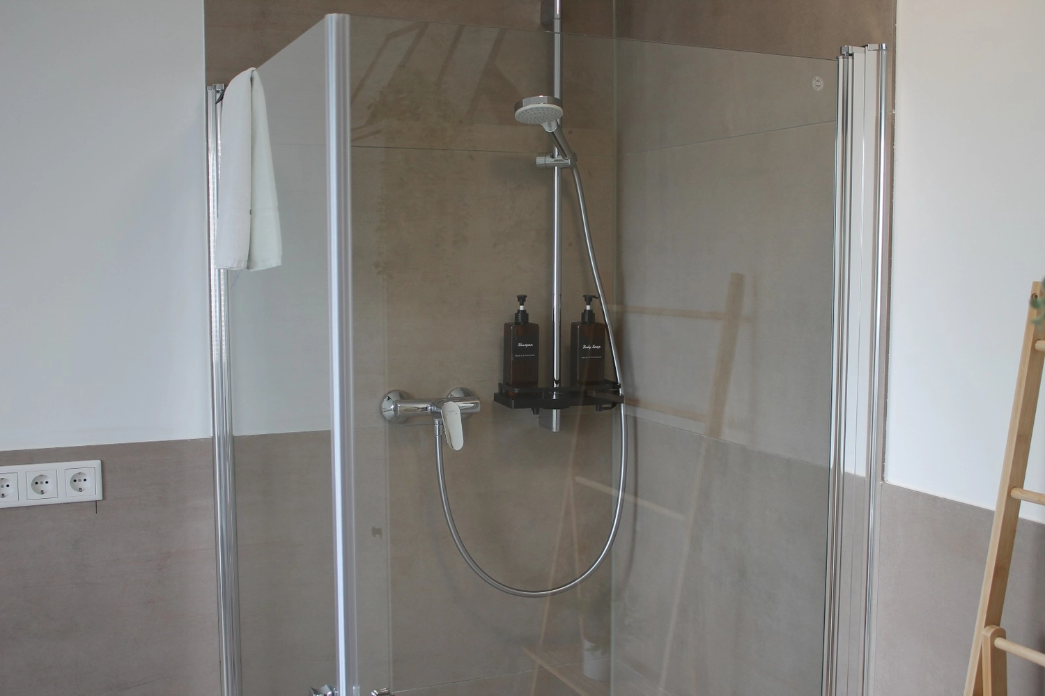 HAMA Design Homes - Ferienwohnung - PaderStars - BnB OPEN Apartments - BnB OPEN Apartments - Badezimmer