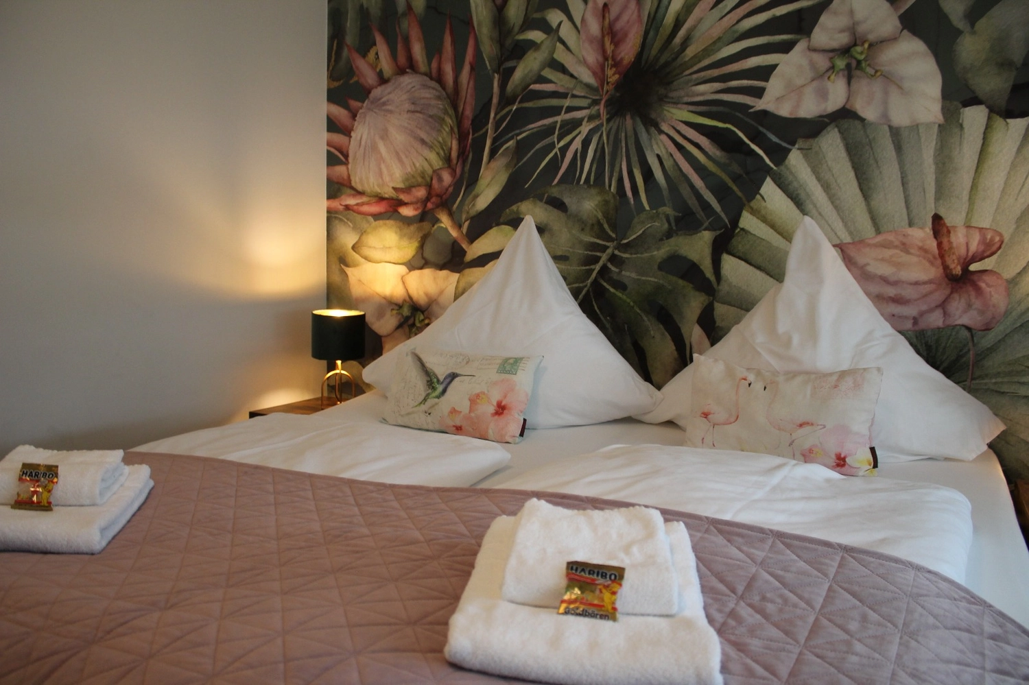 HAMA Design Homes - Ferienwohnung - PaderLounge - BnB OPEN Apartments - Schlafzimmer